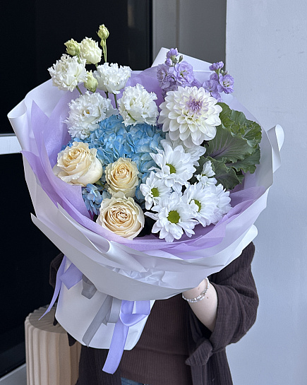 Большой круглый букет с синей гортензией with delivery to Astana