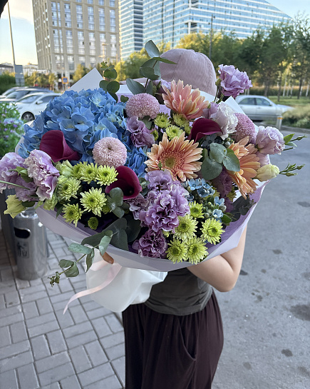 Яркий микс из гортензий и гербер with delivery to Astana