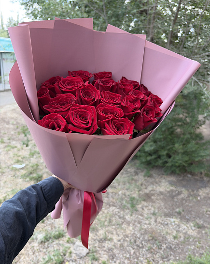 Классический букет красных роз with delivery to Pavlodar