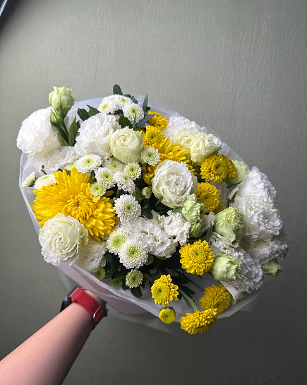 Солнечный микс из хризантем и эустомы with delivery to Astana