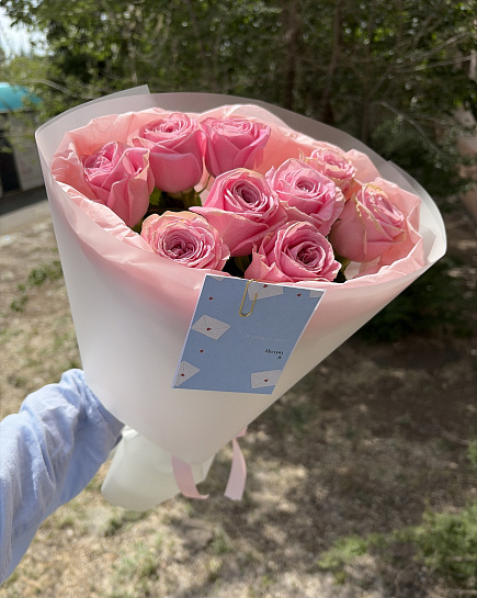 Романтичное признание с розовыми розами with delivery to Pavlodar