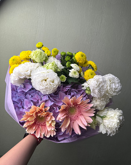Яркий микс с гортензией и герберами with delivery to Astana