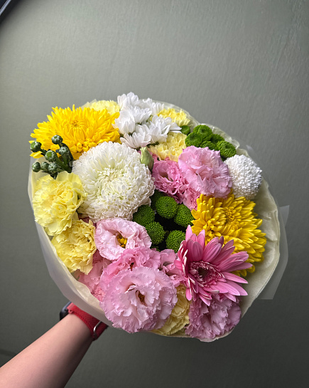 Солнечный микс с хризантемами и эустомой with delivery to Astana