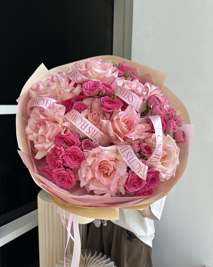 Розовый комплимент из кустовых роз with delivery to Астане